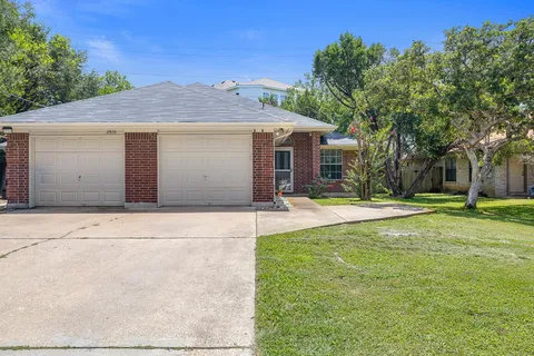 $425,000 | 2910 Whisper Oaks Lane, Georgetown, TX 78628