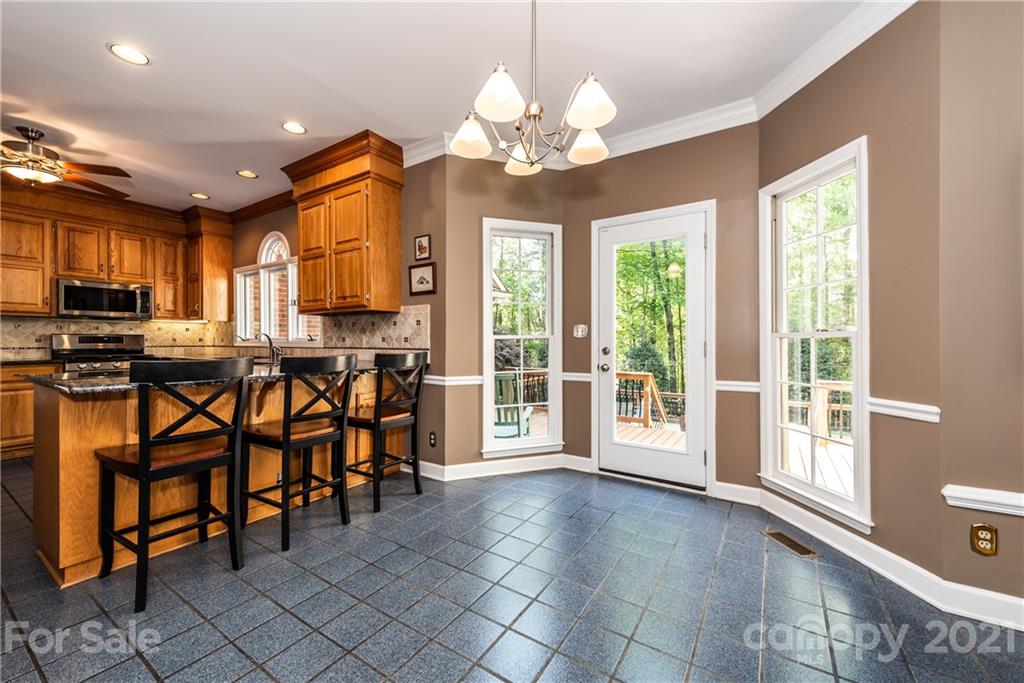 9415 Hood Road Charlotte, NC 28215 - Photo 15 of 48 Gallery Image 15
