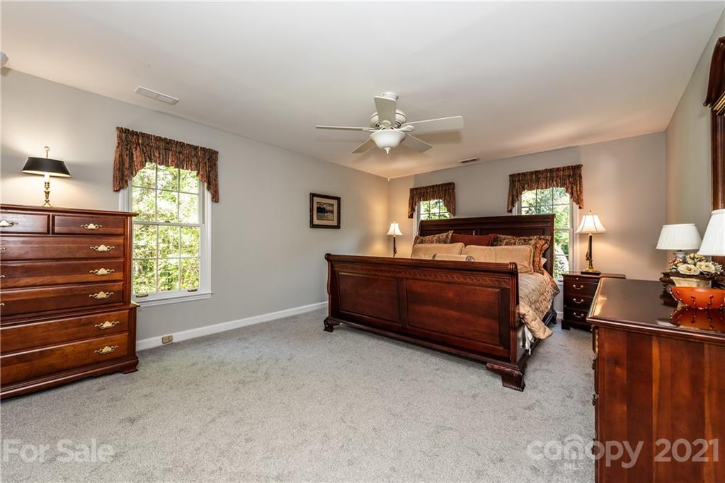 9415 Hood Road Charlotte, NC 28215 - Photo 25 of 48 Gallery Image 25