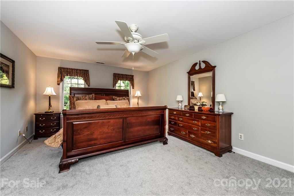 9415 Hood Road Charlotte, NC 28215 - Photo 26 of 48 Gallery Image 26