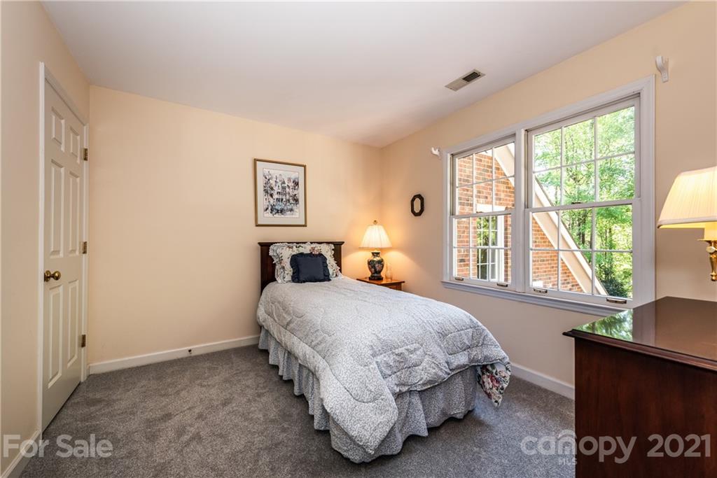 9415 Hood Road Charlotte, NC 28215 - Photo 30 of 48 Gallery Image 30