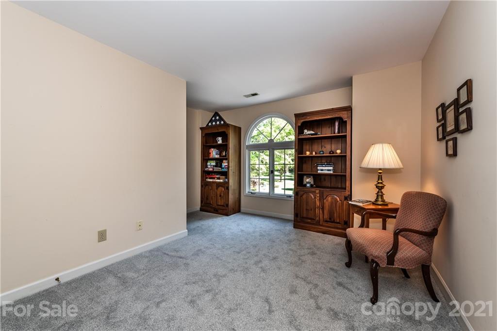 9415 Hood Road Charlotte, NC 28215 - Photo 32 of 48 Gallery Image 32