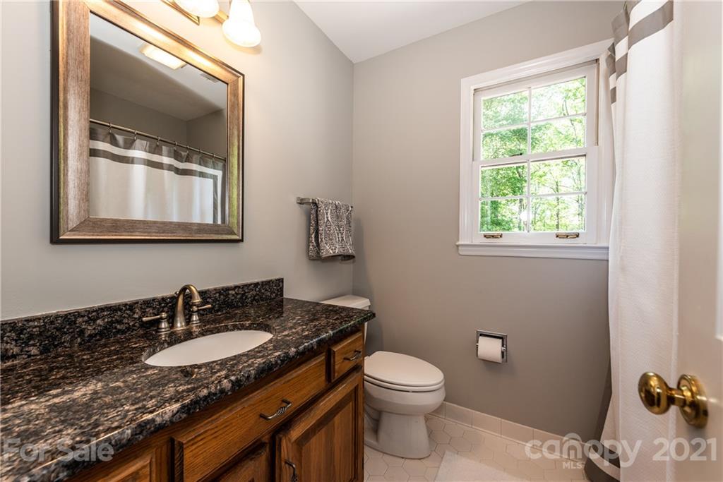9415 Hood Road Charlotte, NC 28215 - Photo 33 of 48 Gallery Image 33