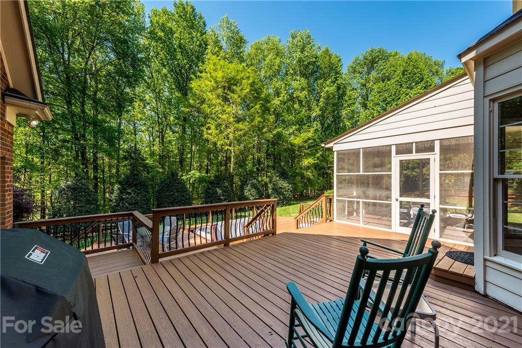 9415 Hood Road Charlotte, NC 28215 - Photo 34 of 48 Gallery Image 34