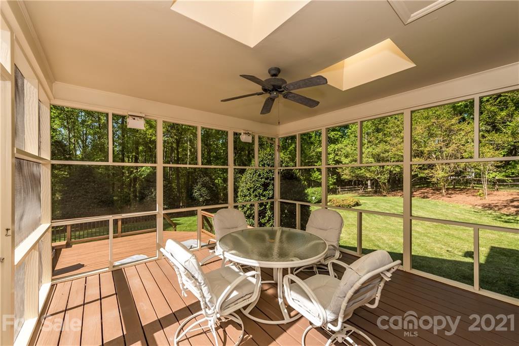 9415 Hood Road Charlotte, NC 28215 - Photo 36 of 48 Gallery Image 36