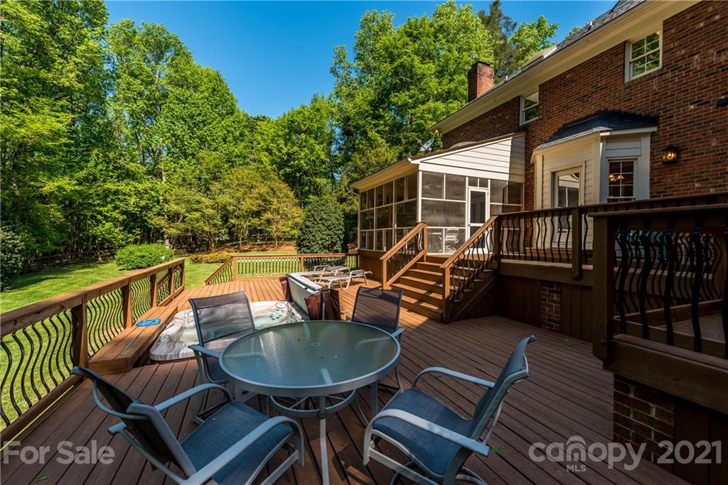 9415 Hood Road Charlotte, NC 28215 - Photo 37 of 48 Gallery Image 37