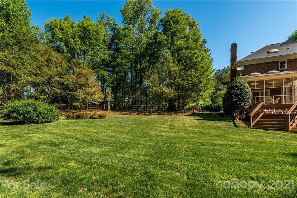 9415 Hood Road Charlotte, NC 28215 - Photo 40 of 48 Gallery Image 40