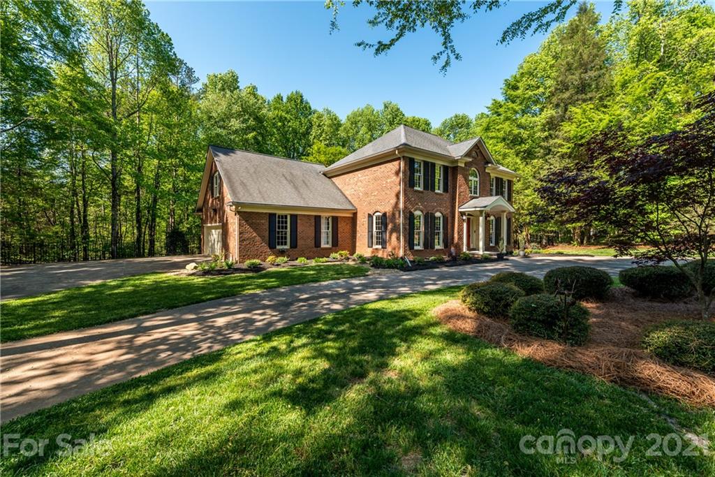 9415 Hood Road Charlotte, NC 28215 - Photo 44 of 48 Gallery Image 44