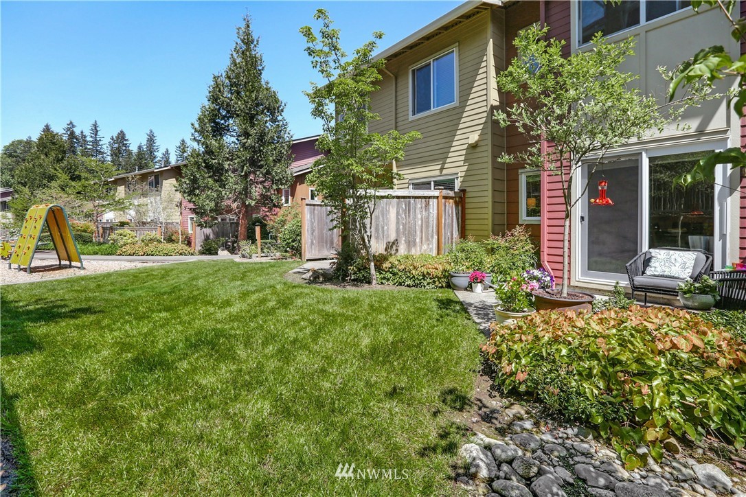 109 Cougar Ridge Road Northwest Issaquah, WA 98027 - Photo 22 of 26