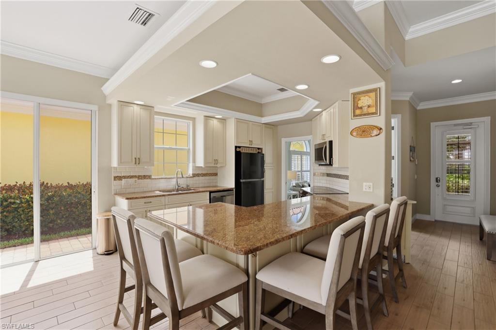 8767 Ferrara Court Naples, FL 34114 - Photo 12 of 47