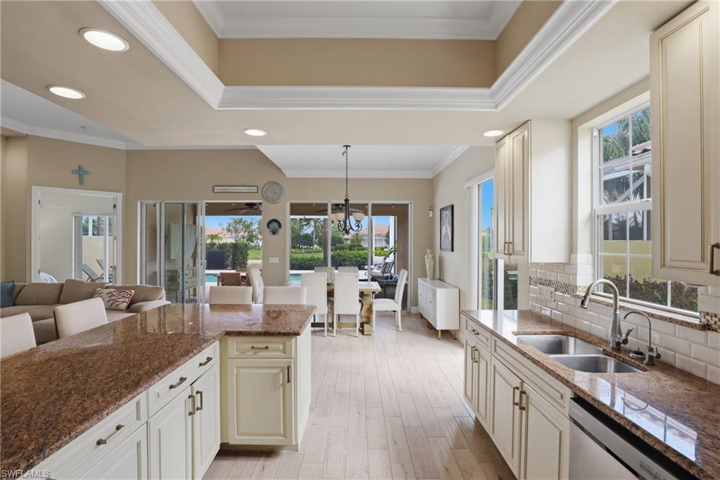 8767 Ferrara Court Naples, FL 34114 - Photo 15 of 47