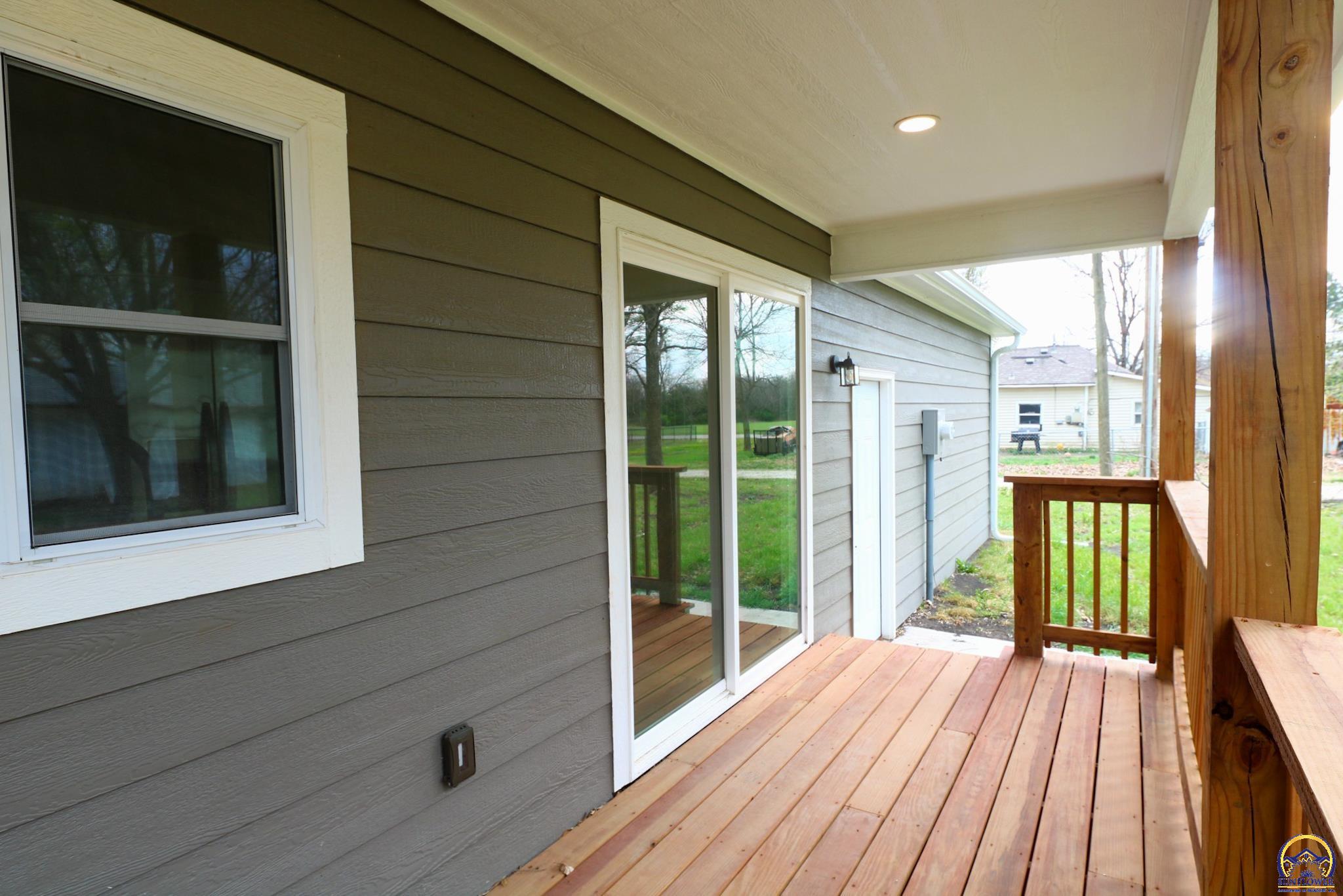 702 South 8th Street Burlington, KS 66839 - Photo 57 of 62