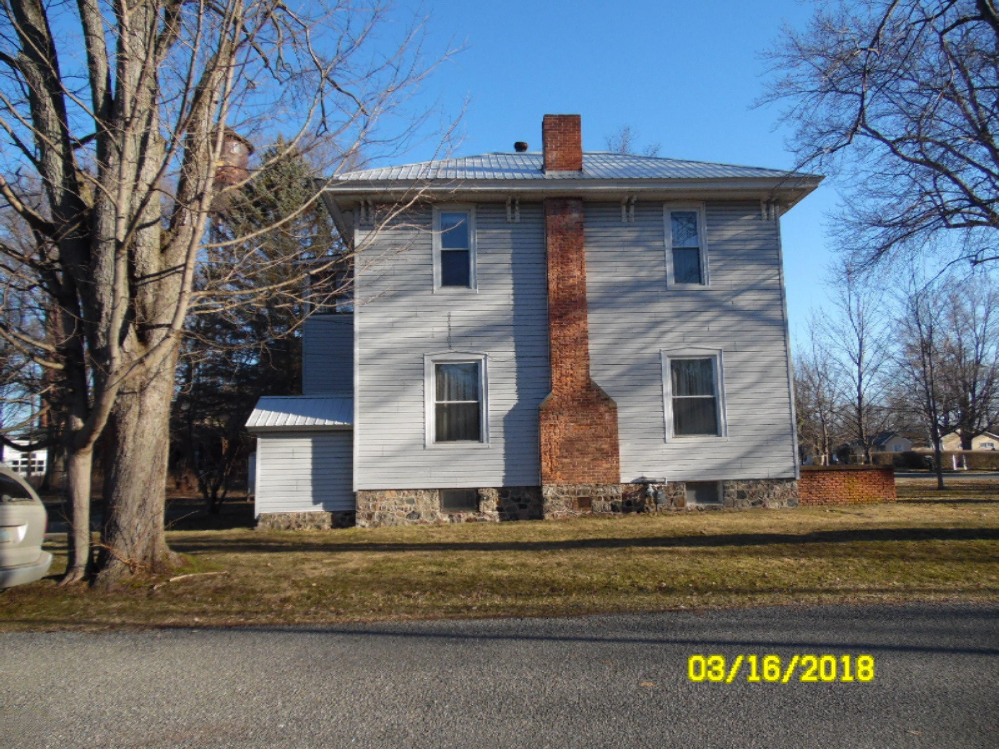442 Maple Street Colon, MI 49040 - Photo 1 of 35 SAM_5478
