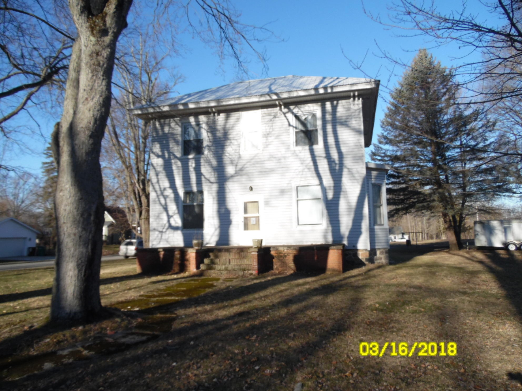 442 Maple Street Colon, MI 49040 - Photo 3 of 35 SAM_5480