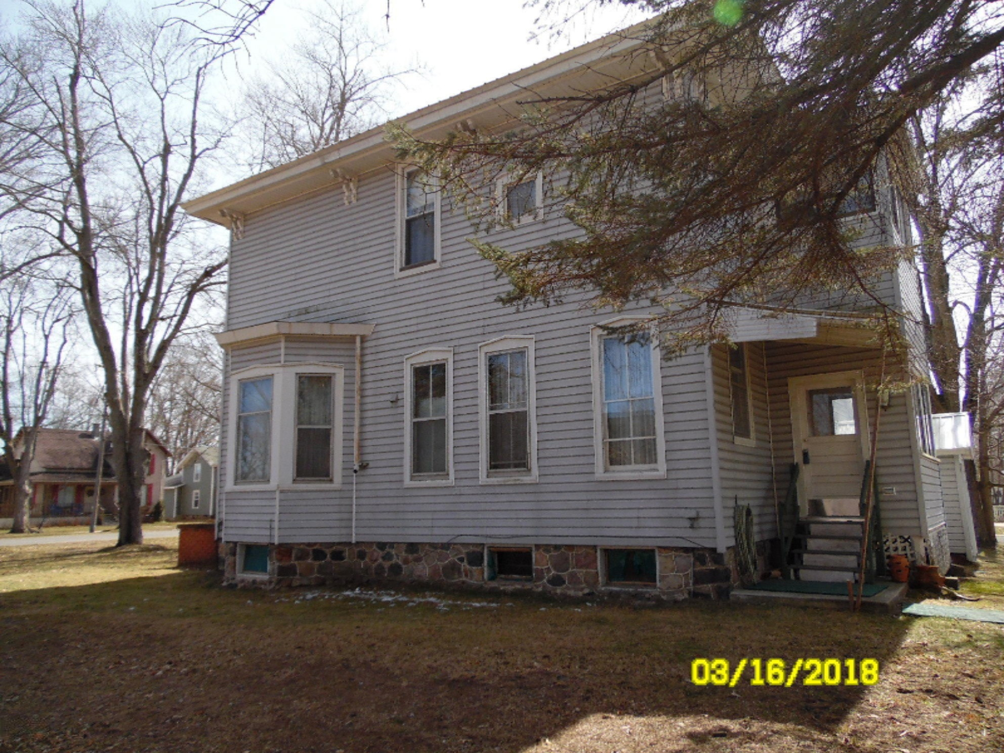 442 Maple Street Colon, MI 49040 - Photo 5 of 35 SAM_5621
