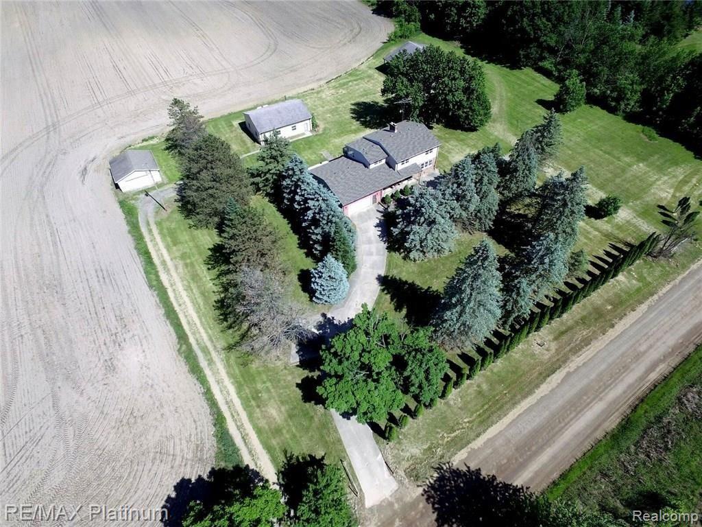 11256 Byron Road Howell, MI 48855 - Photo 8 of 80 8.jpg