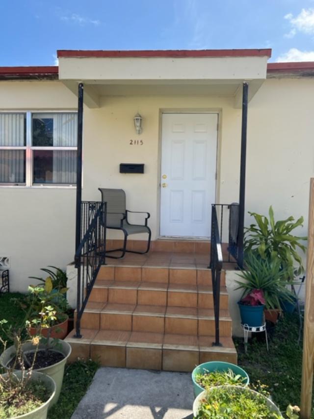 2115-2117 Southwest 19th Terrace Miami, FL 33145 - Photo 4 of 35 2115 Exterior Front 1