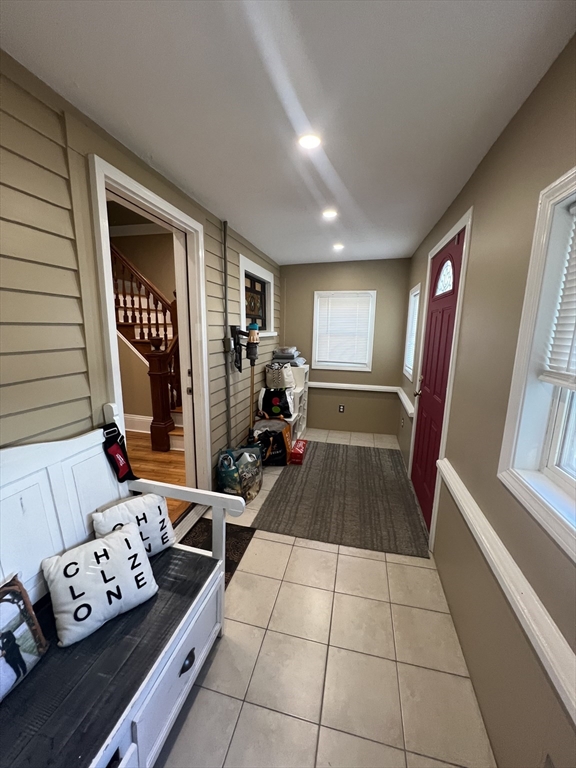 7 Gloucester Road Worcester, MA 01607 - Photo 27 of 37