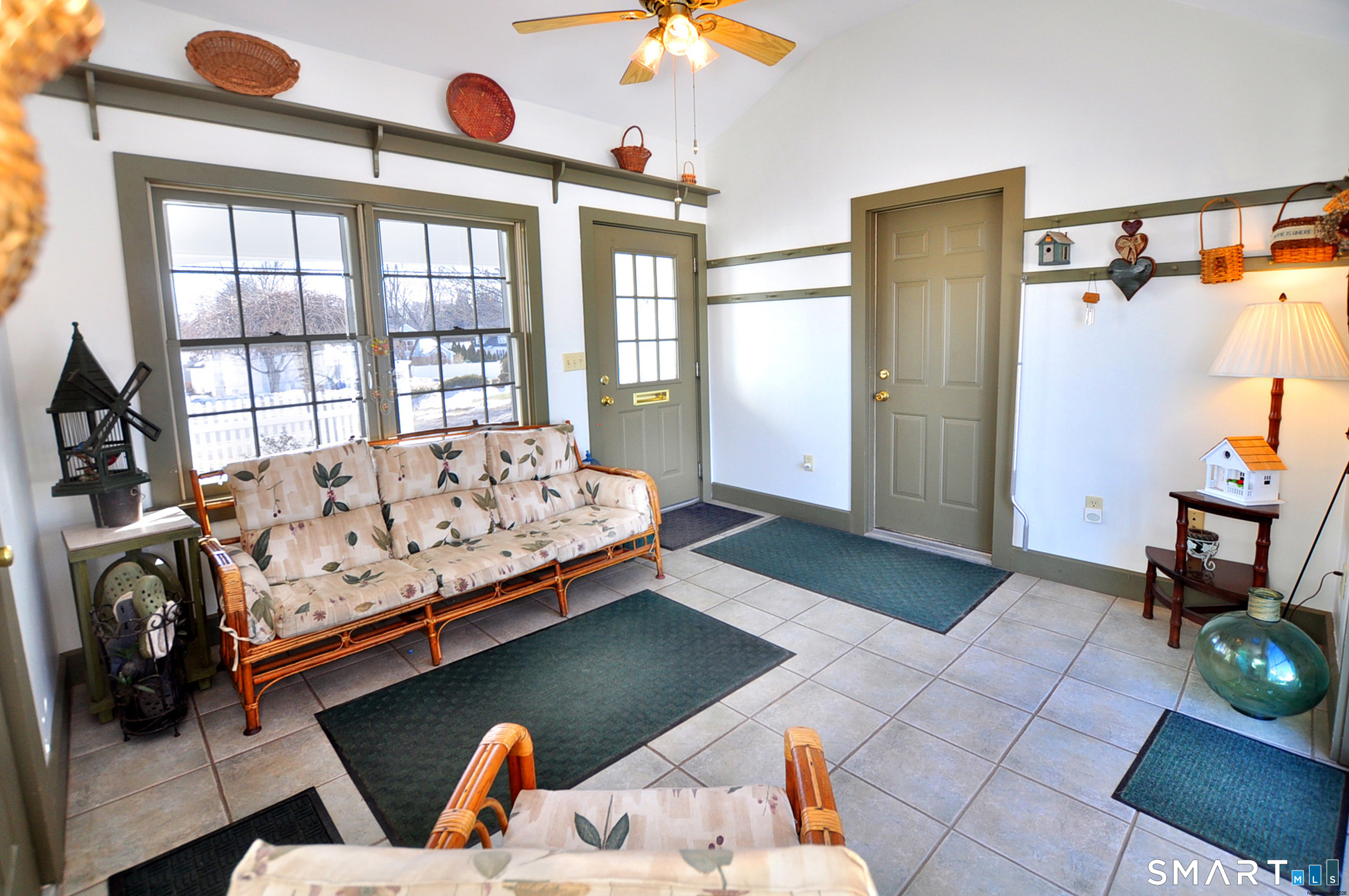 537 Center Street Manchester, CT 06040 - Photo 11 of 40