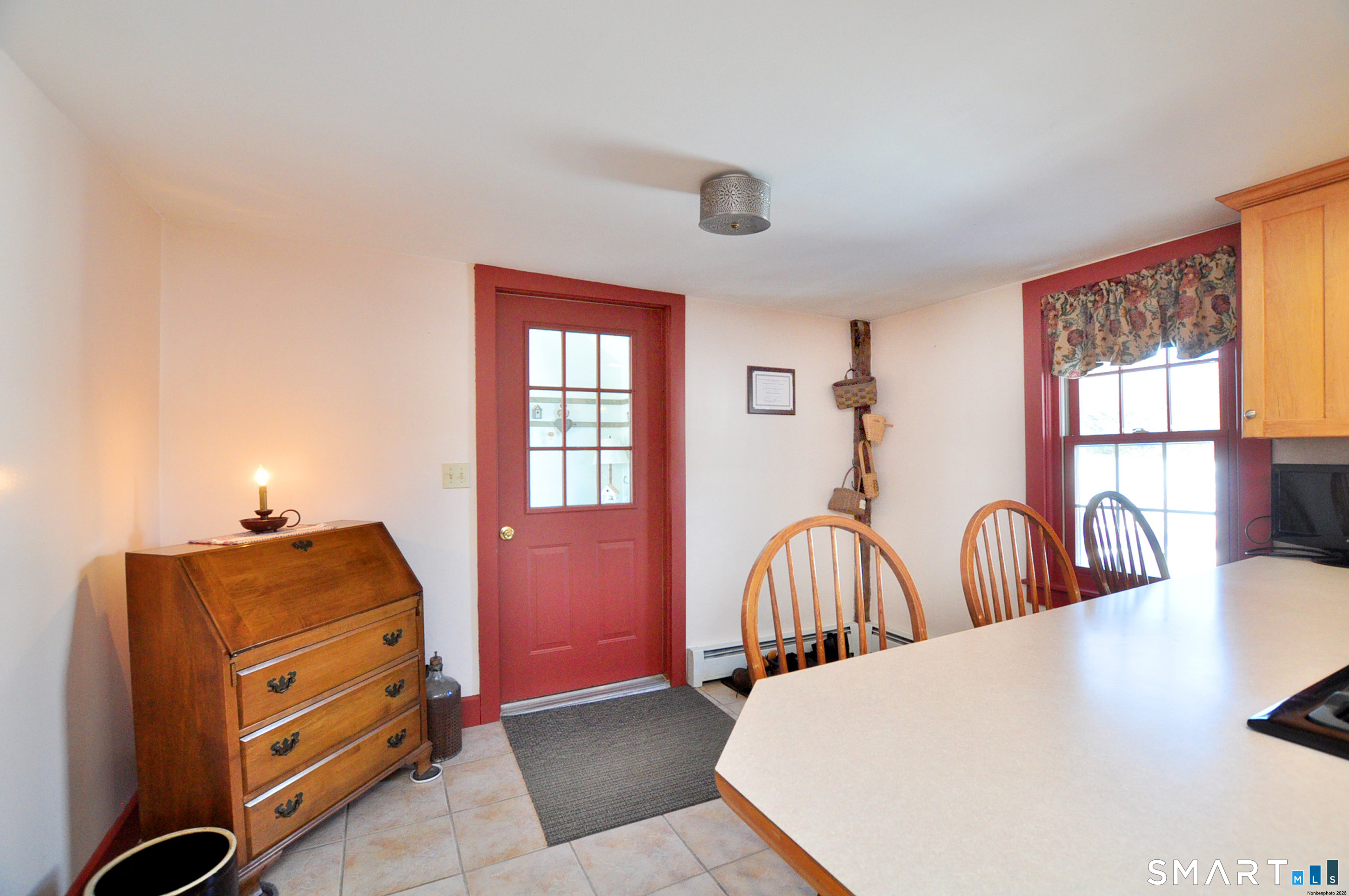 537 Center Street Manchester, CT 06040 - Photo 12 of 40