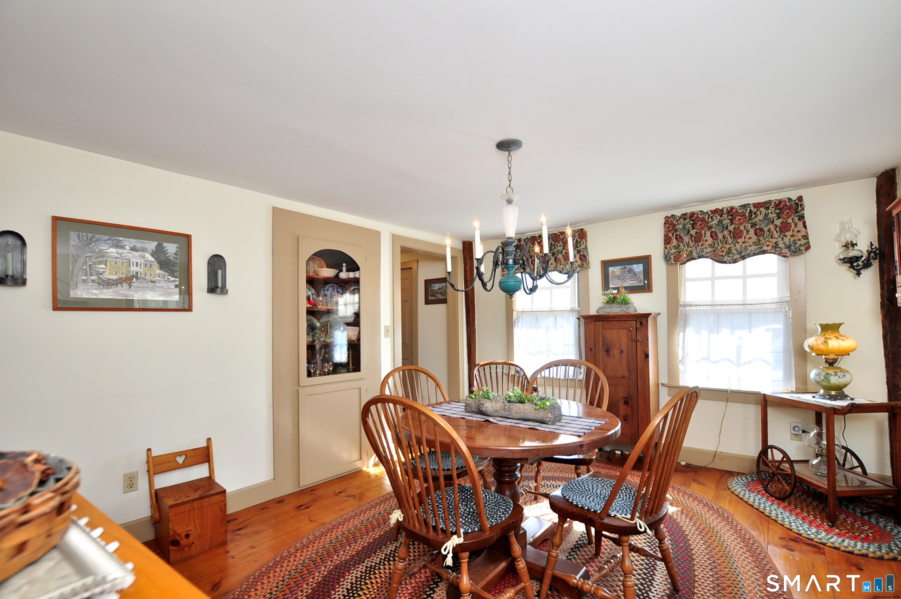 537 Center Street Manchester, CT 06040 - Photo 18 of 40