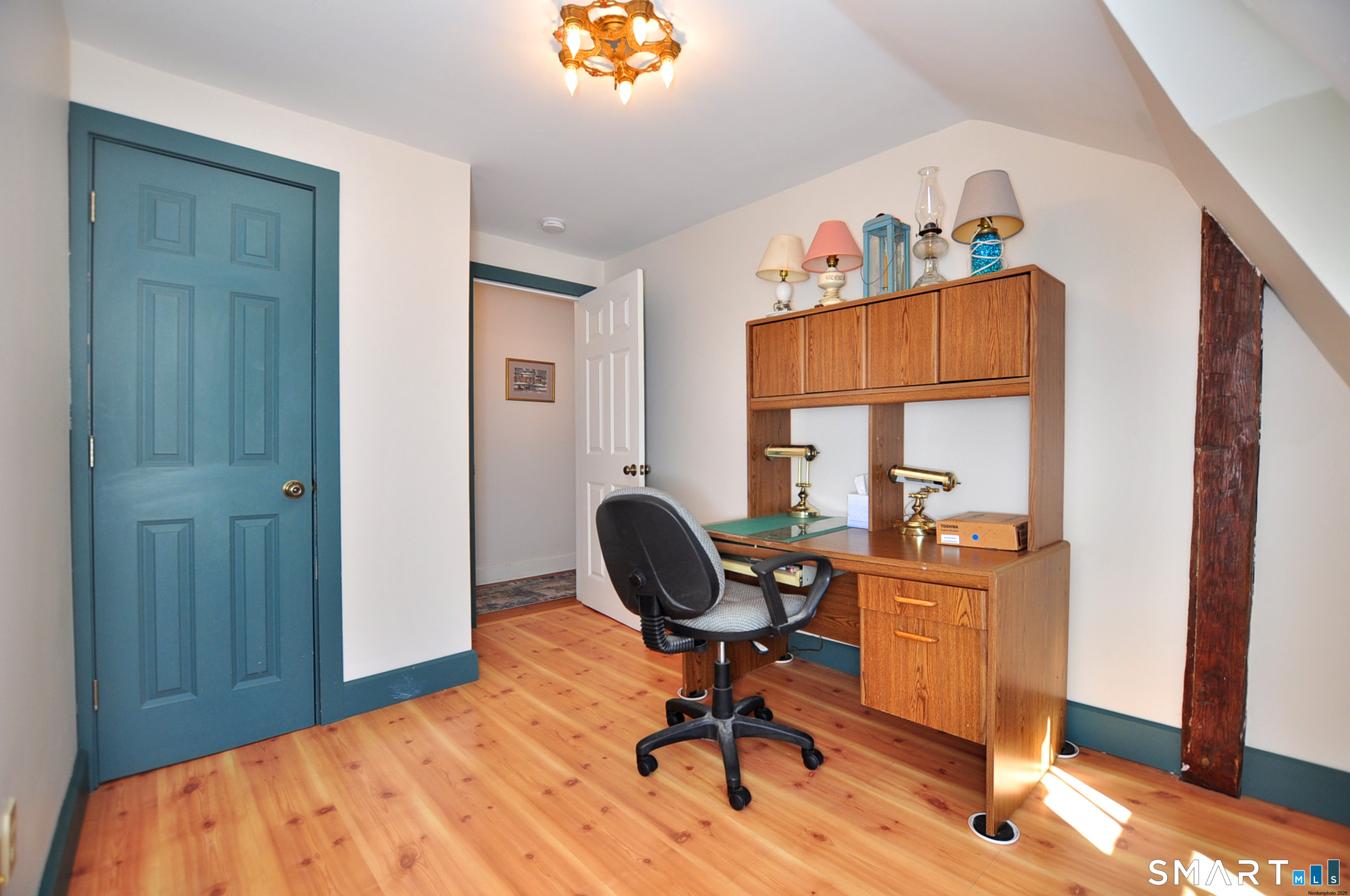 537 Center Street Manchester, CT 06040 - Photo 34 of 40