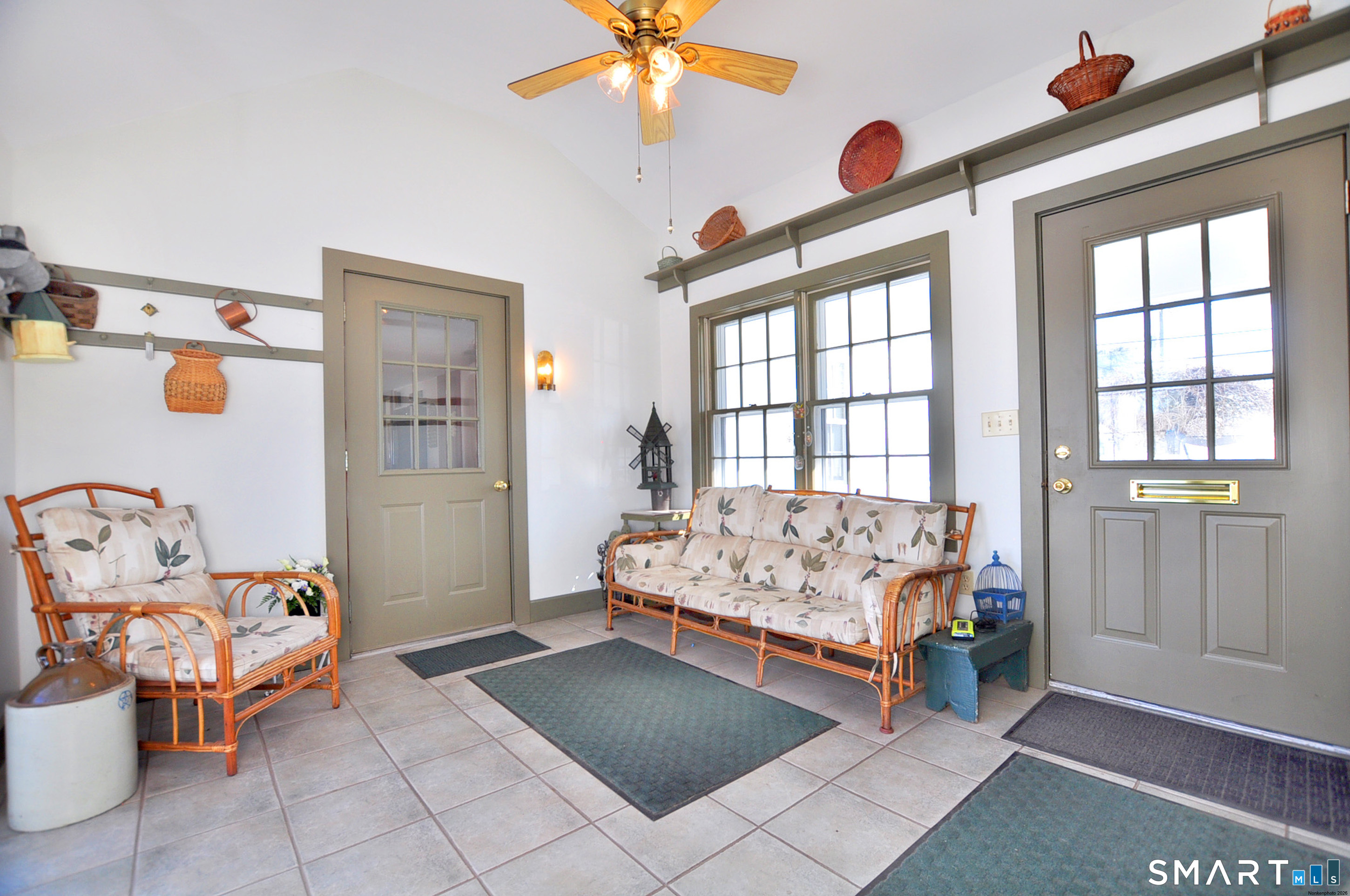 537 Center Street Manchester, CT 06040 - Photo 9 of 40