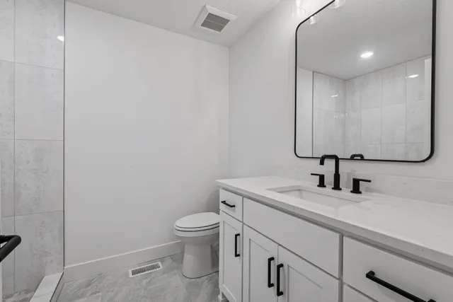 $1,398,000 | 25955 Wildrose Lane, Excelsior, MN 55331