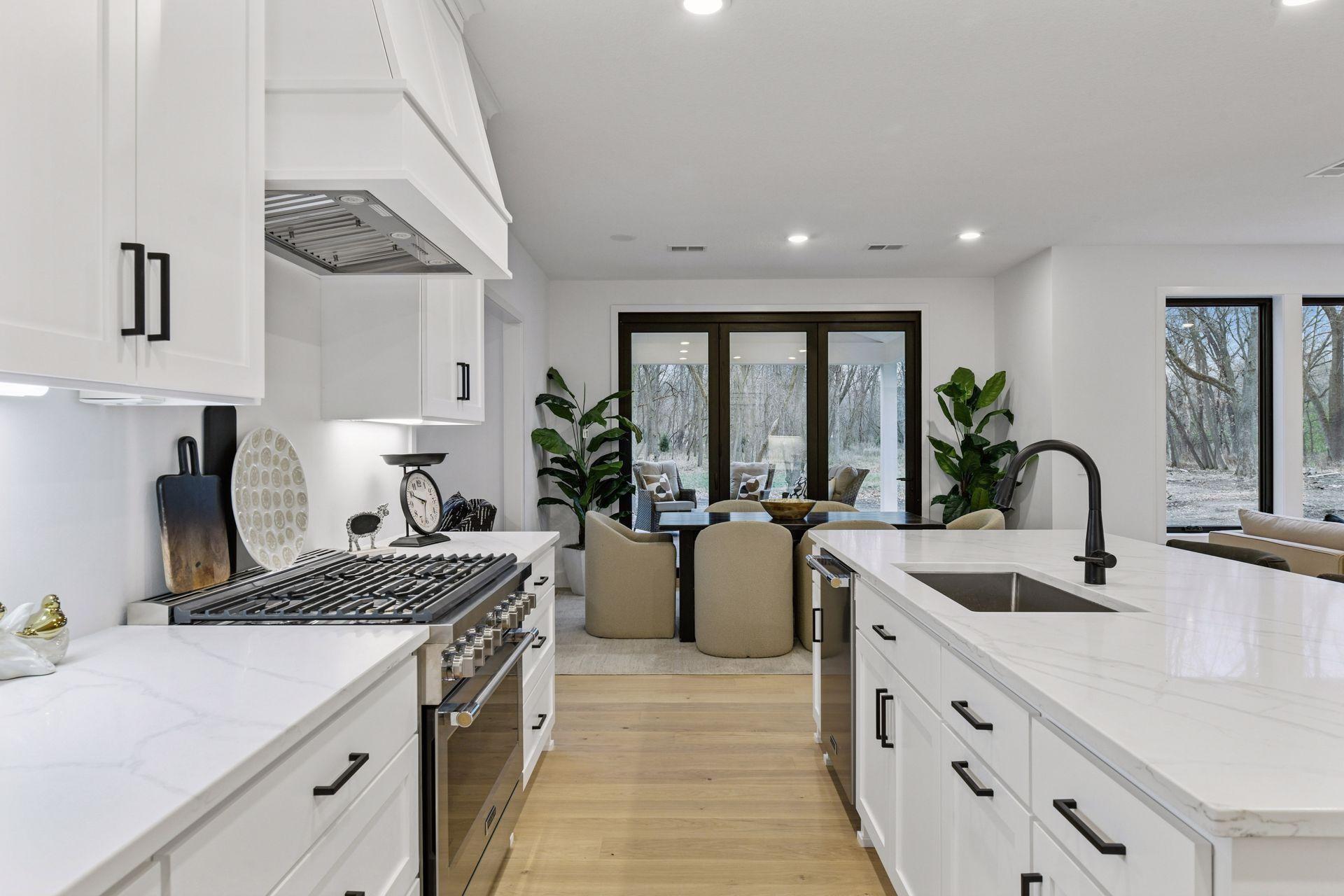 25955 Wildrose Lane Excelsior, MN 55331 - Photo 10 of 67