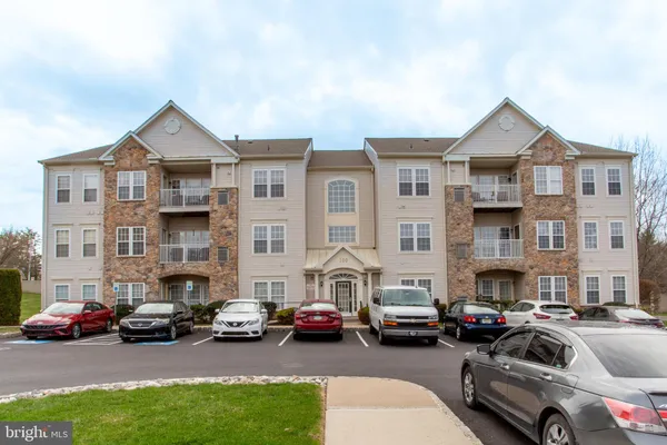 $350,000 | 100 Beech Boulevard, Unit 204, Warrington, PA 18976