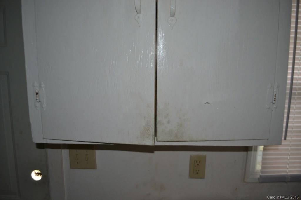 627 Queens Road Gastonia, NC 28052 - Photo 6 of 6 Gallery Image 6