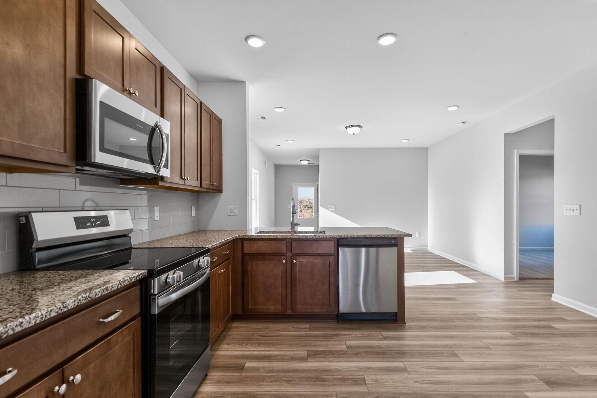 141 Andros Loop Dalton, GA 30721 - Photo 13 of 22 015-1920x1080-kitchen