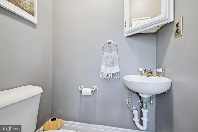 $595,000 | 912 Blackshire Road, Wilmington, DE 19805