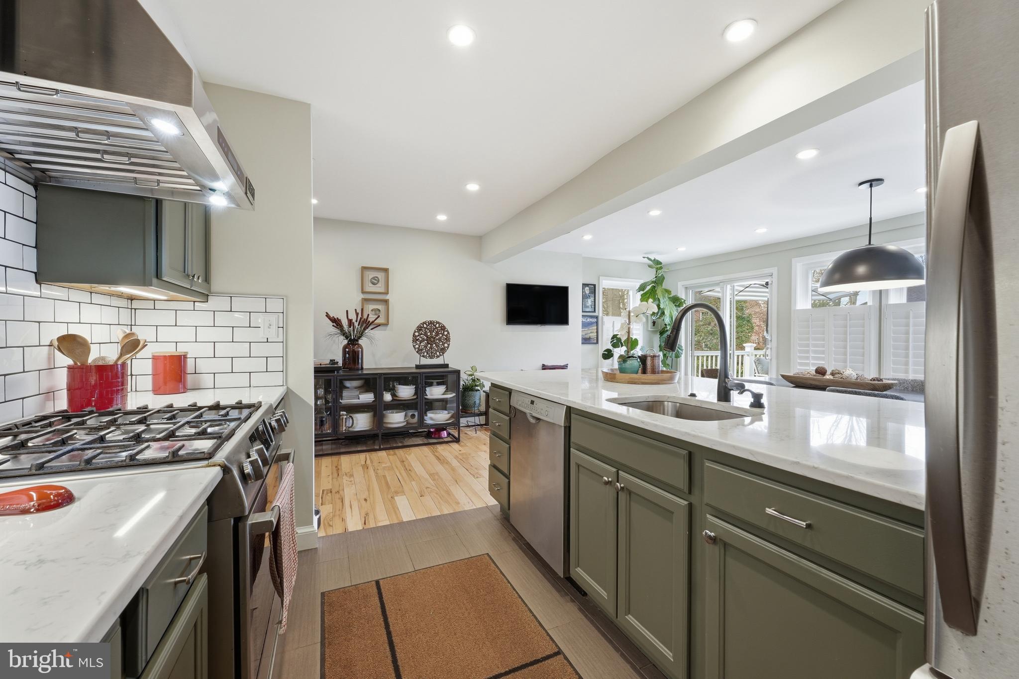 8916 Whitney Street Silver Spring, MD 20901 - Photo 15 of 67