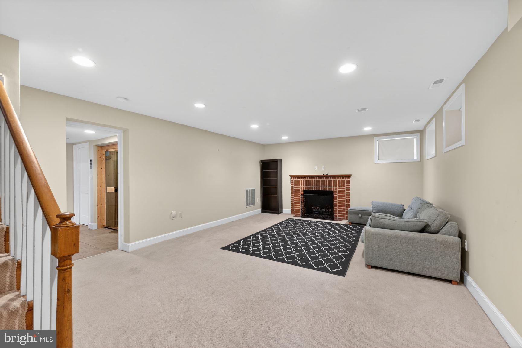 5105 34th Street Northwest Washington, DC 20008 - Photo 17 of 26