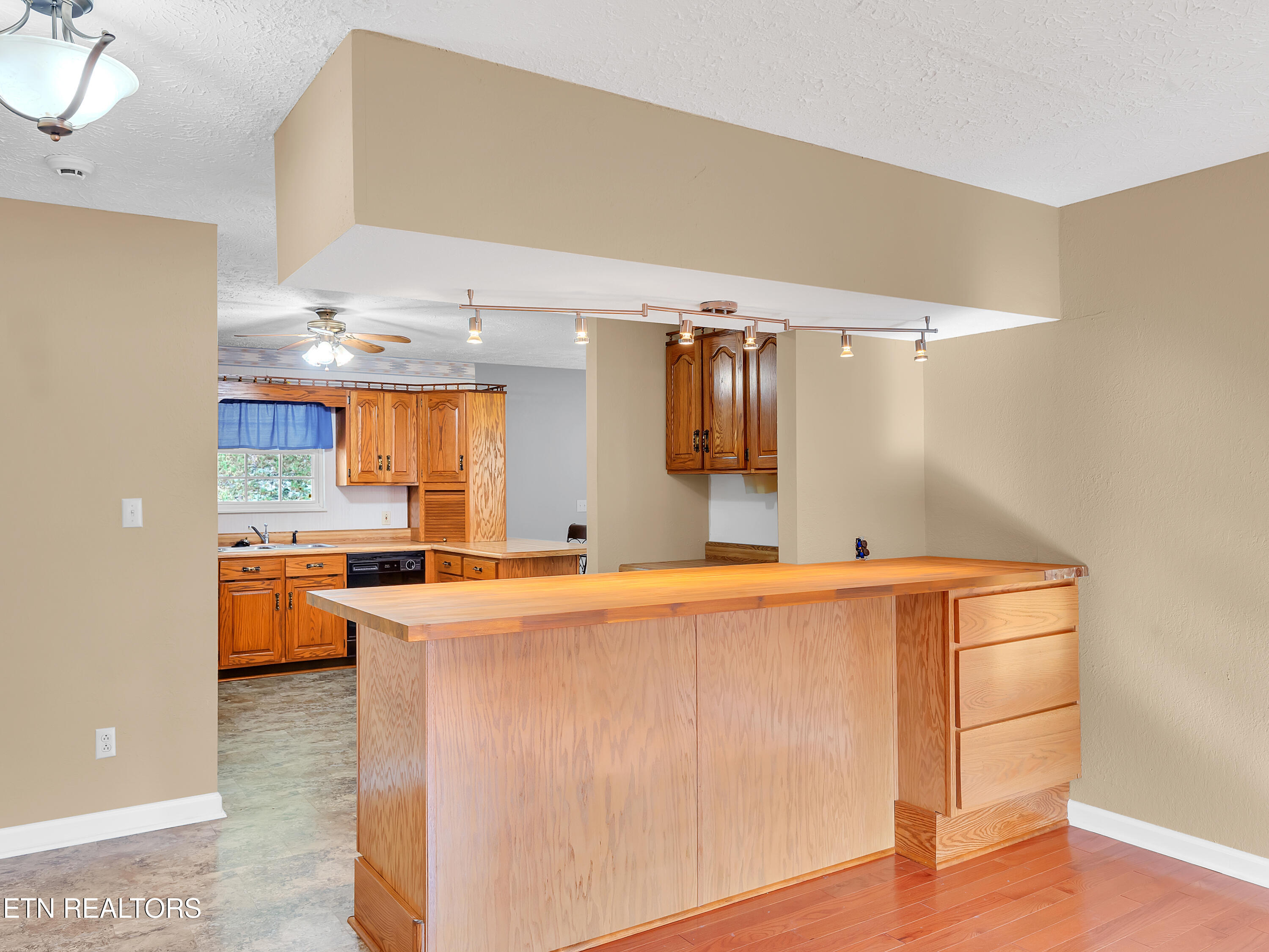 290 Whitaker Hollow Road Rocky Top, TN 37769 - Photo 18 of 51 28_42