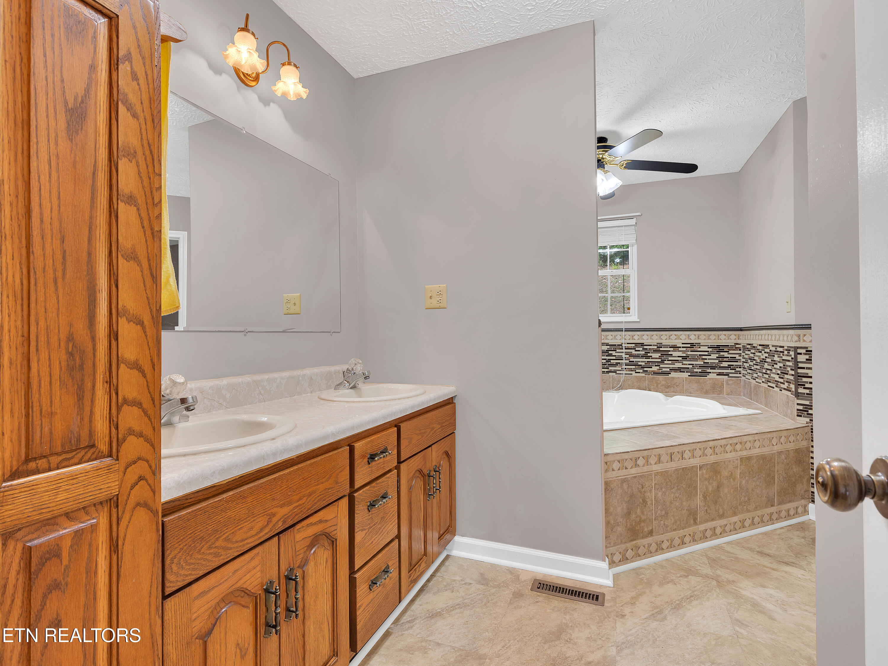 290 Whitaker Hollow Road Rocky Top, TN 37769 - Photo 29 of 51 37_36