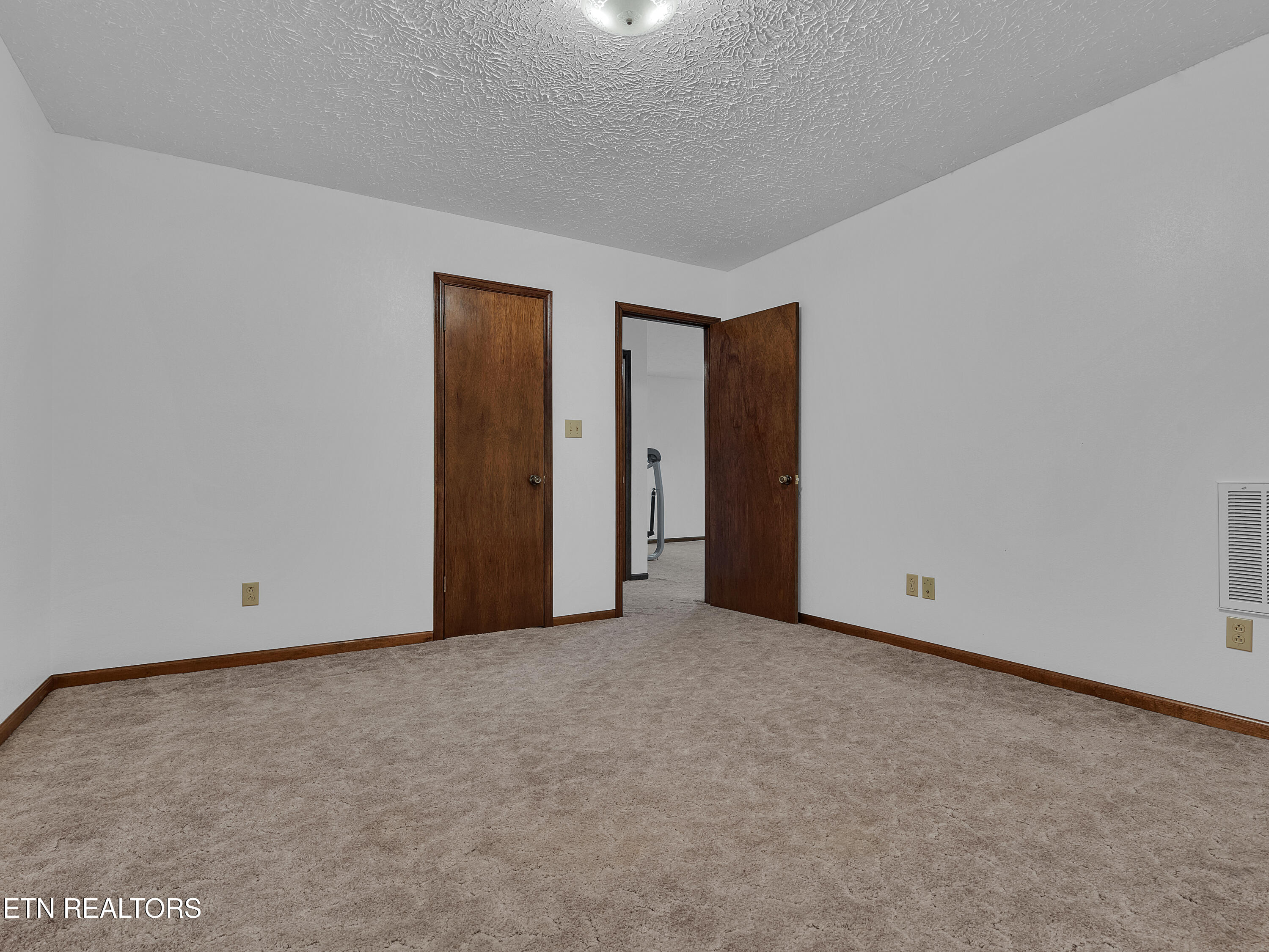 290 Whitaker Hollow Road Rocky Top, TN 37769 - Photo 37 of 51 23_29