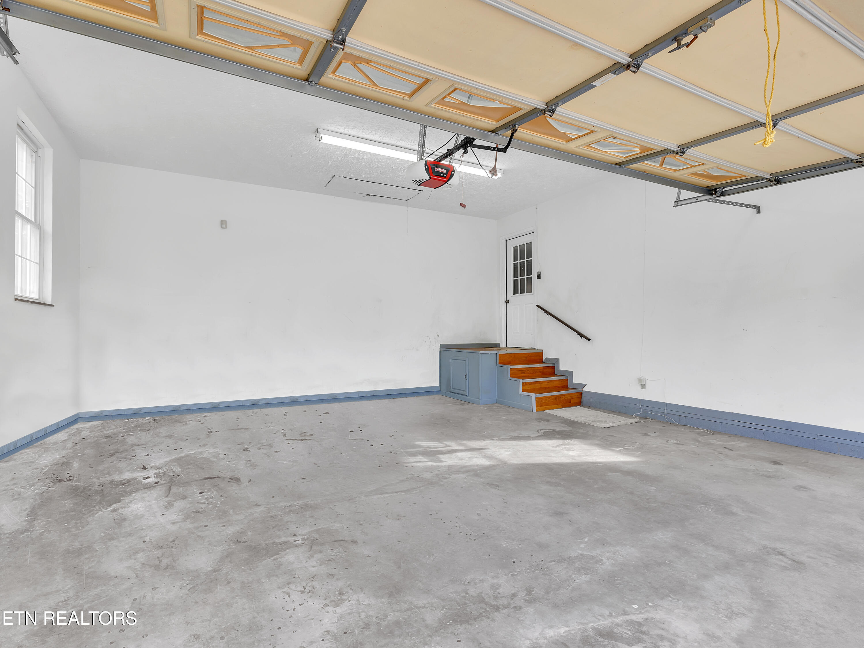 290 Whitaker Hollow Road Rocky Top, TN 37769 - Photo 9 of 51 27_48