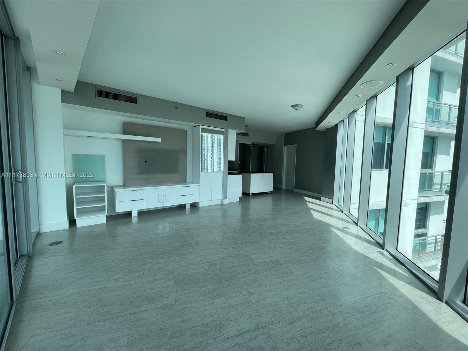 92 Southwest 3rd Street, Unit 1901 Miami, FL 33130 - Photo 11 of 37