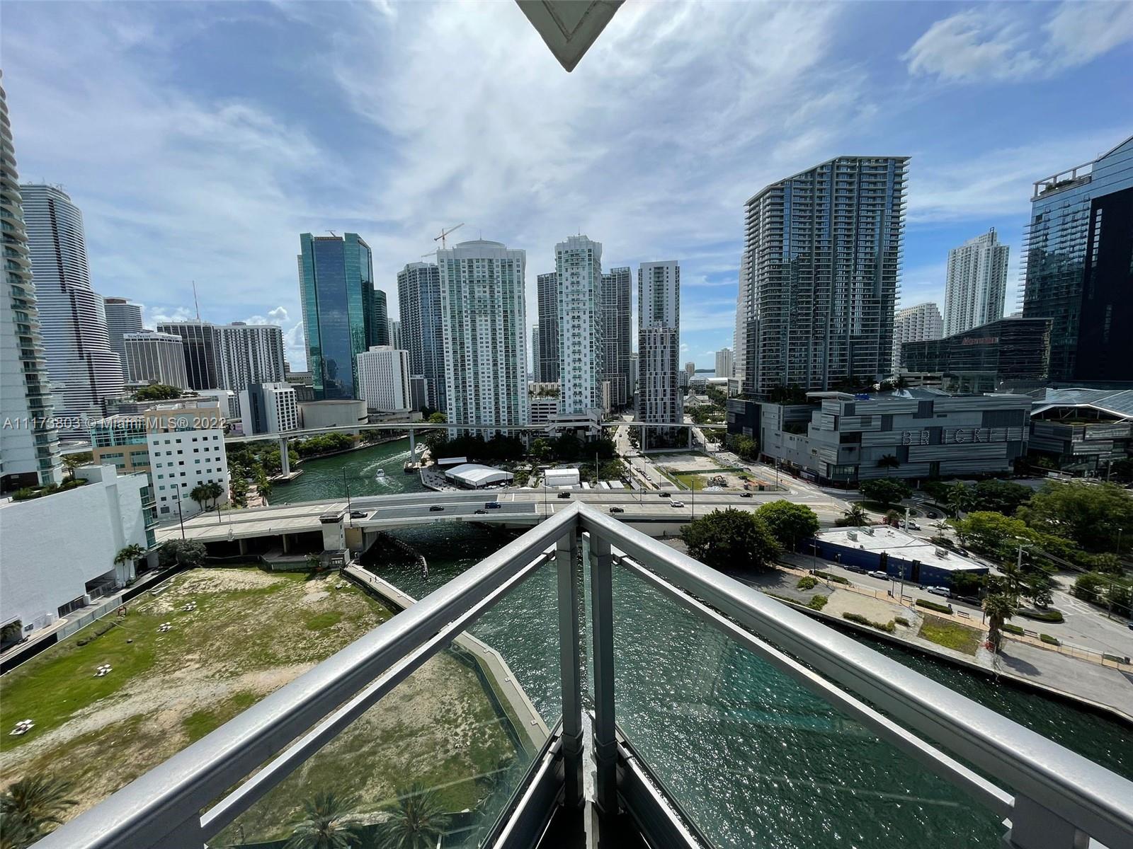 92 Southwest 3rd Street, Unit 1901 Miami, FL 33130 - Photo 14 of 37