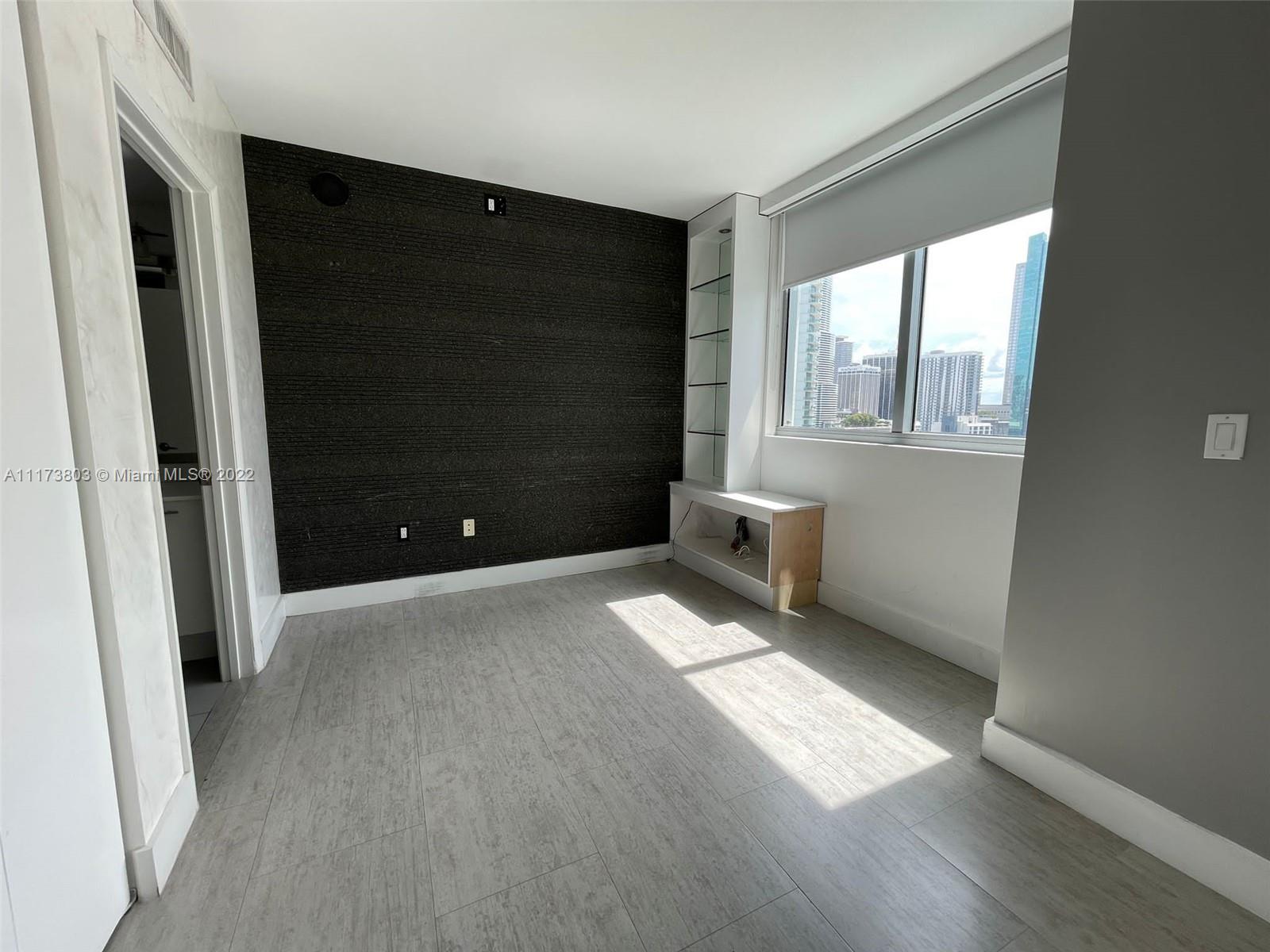 92 Southwest 3rd Street, Unit 1901 Miami, FL 33130 - Photo 18 of 37