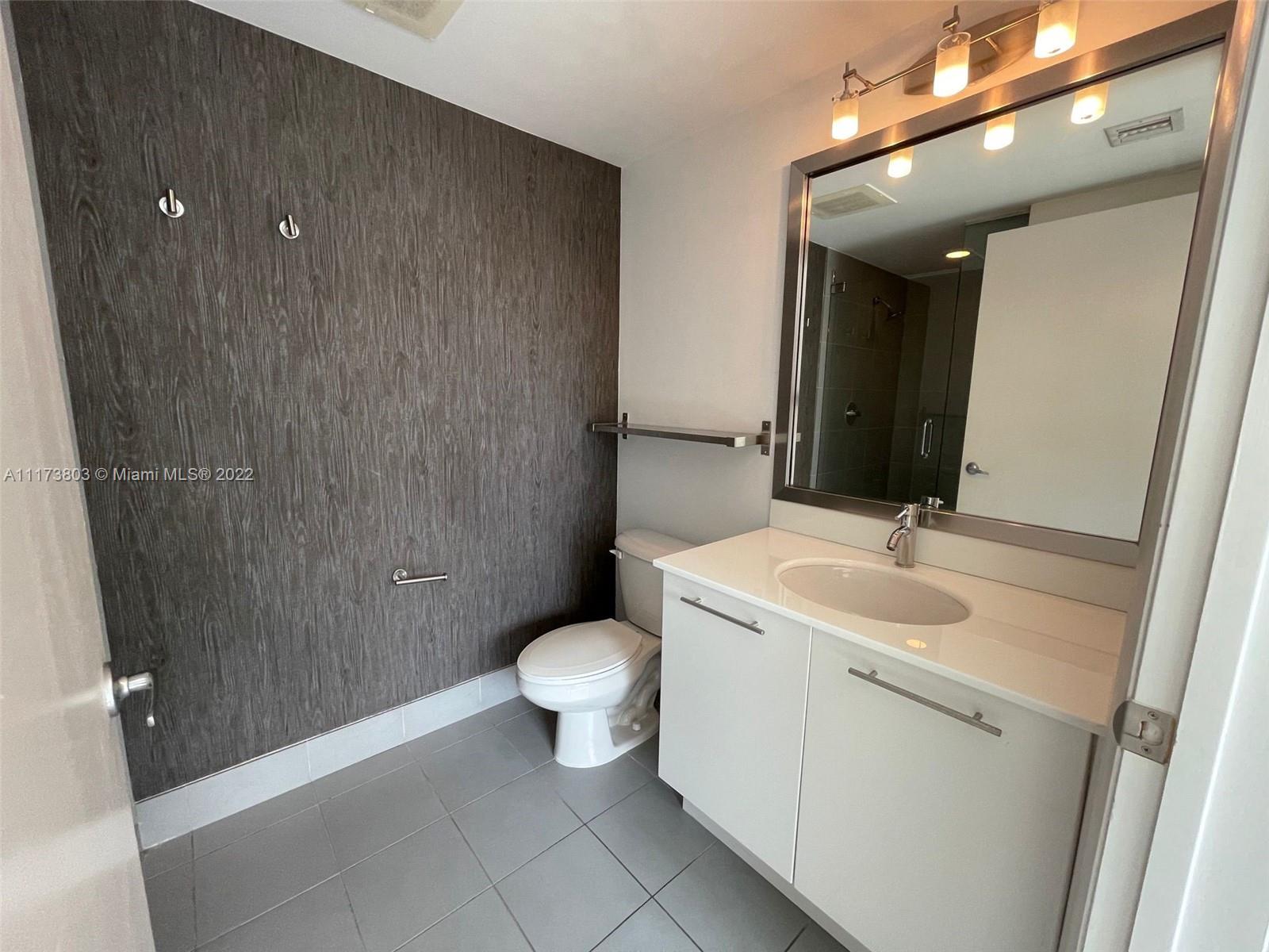 92 Southwest 3rd Street, Unit 1901 Miami, FL 33130 - Photo 19 of 37