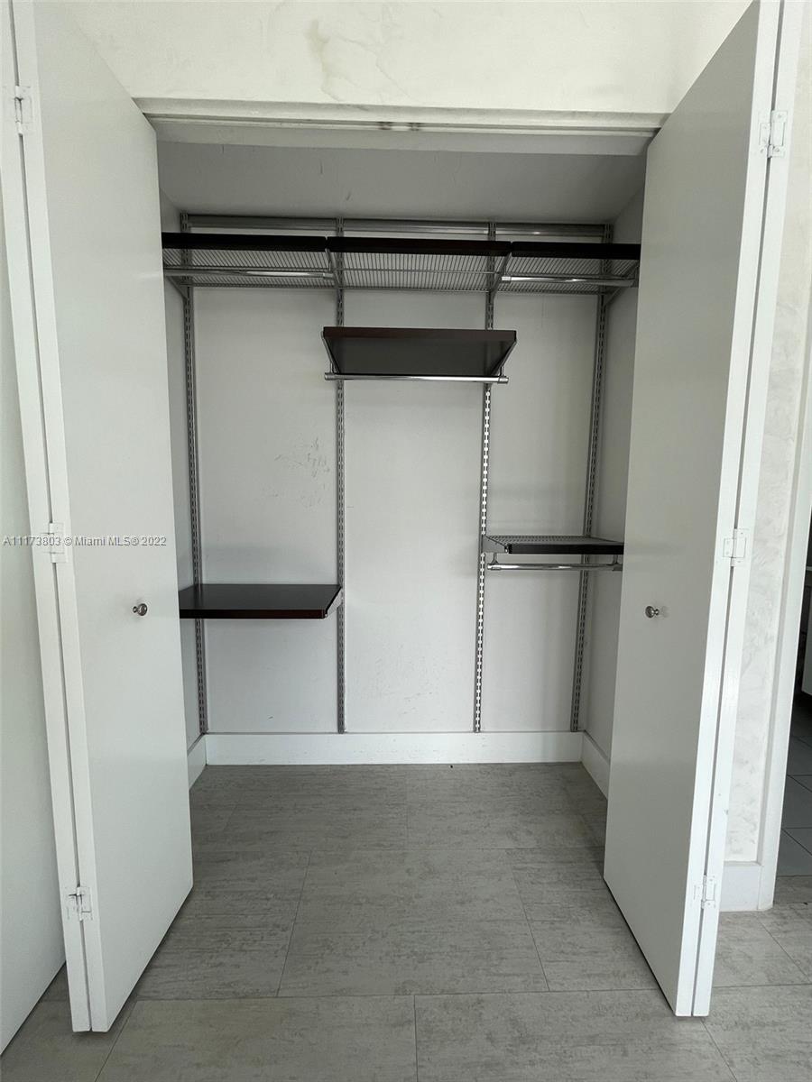 92 Southwest 3rd Street, Unit 1901 Miami, FL 33130 - Photo 21 of 37