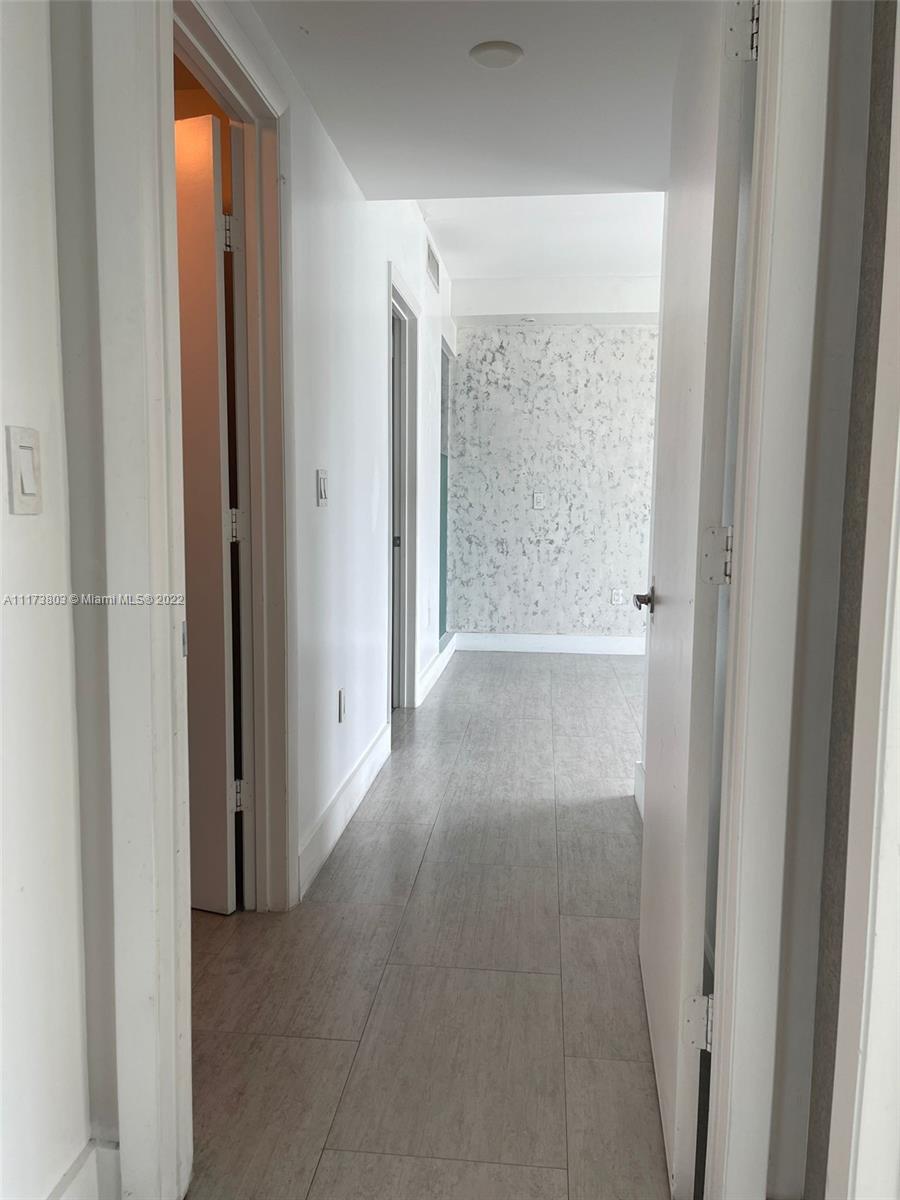 92 Southwest 3rd Street, Unit 1901 Miami, FL 33130 - Photo 31 of 37