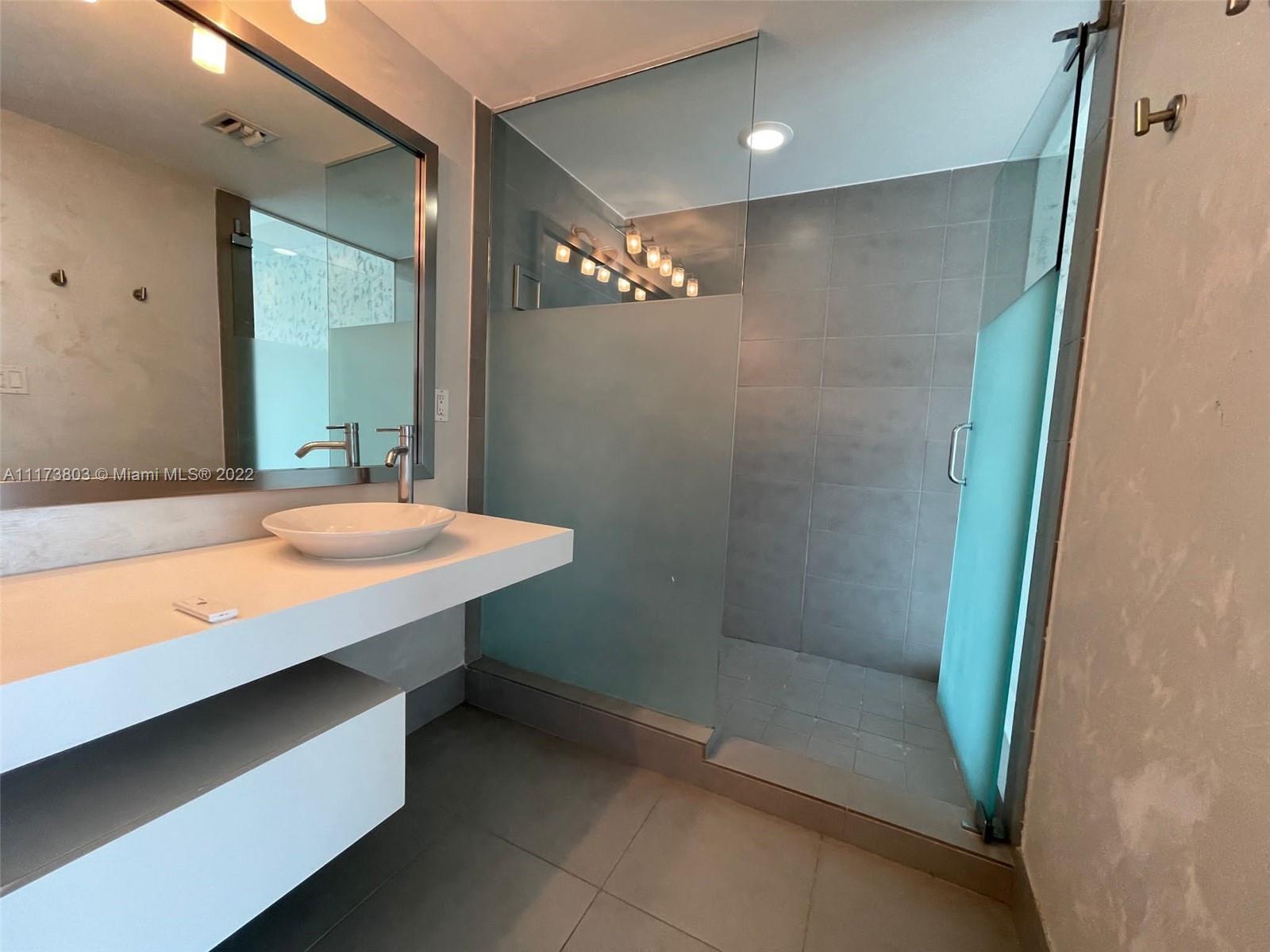 92 Southwest 3rd Street, Unit 1901 Miami, FL 33130 - Photo 35 of 37