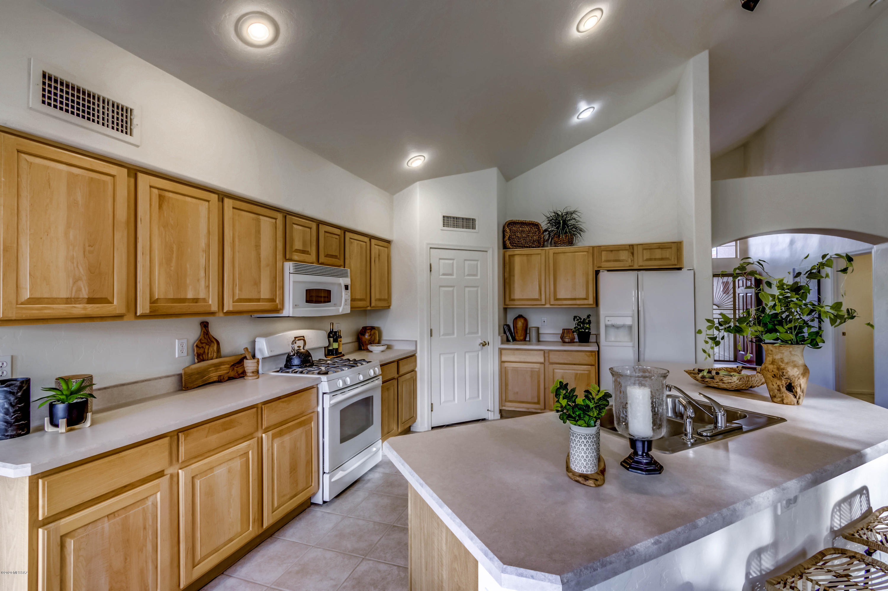 12411 North Mt Bigelow Road Oro Valley, AZ 85755 - Photo 12 of 49