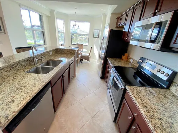 $4,000 | 16706 Vardon Terrace, Unit 102, Bradenton, FL 34211