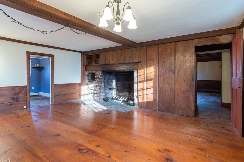239 South Row Road Townsend, MA 01469 - Photo 11 of 34