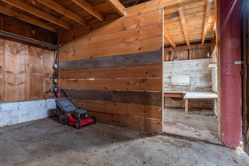 239 South Row Road Townsend, MA 01469 - Photo 31 of 34